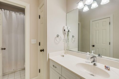 2307 Palm Blvd, Isle Of Palms SC  29451-2351 exterior