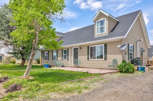 570 Owens Cir, Byers, CO 80103-9767