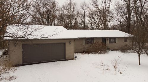 703 Missouri Dr, Nelson IL  61021-8903 exterior