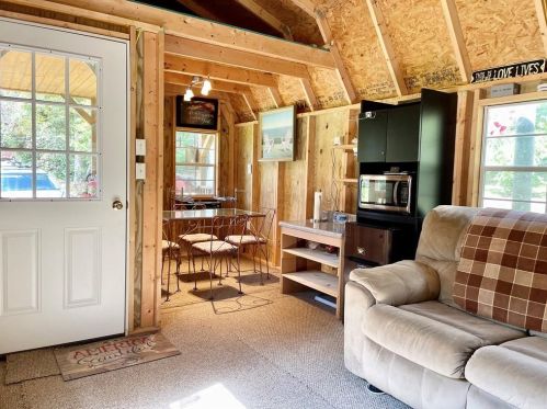 407 Griffith Ave, Big Canoe, GA 30143-2004