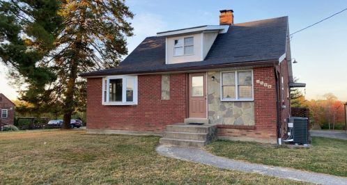 5826 Fork Rd, Cincinnati, OH 45247-5962