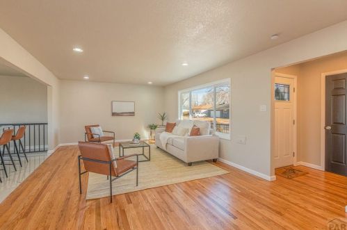 1513 Alexander Cir, Pueblo CO  81001-2024 exterior
