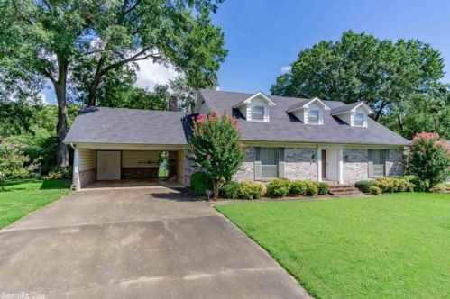 13 Williamsburg Ct, Conway, AR 72034-4955