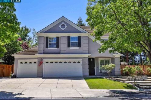 4001 Emerson Dr, Livermore, CA 94551-4807