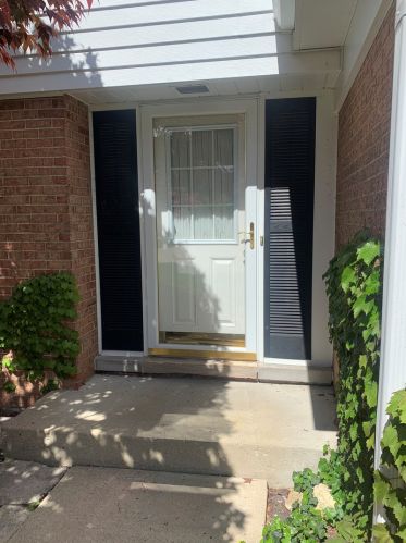 22 Regency Dr, Arlington Hts, IL 60004-6640