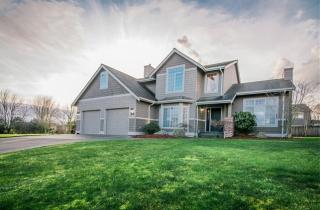 5913 Birdseye Ct, Ferndale, WA 98248-8752
