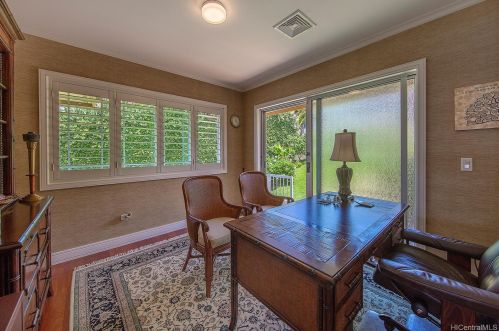 445 Maono Loop, Honolulu HI  96821-2526 exterior