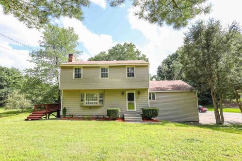 36 Rockrimmon Rd, Kingston, NH 03848-3039