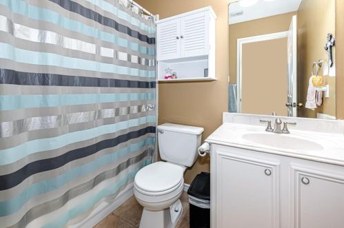 1016 Chateau Wood Pkwy Dr, Conroe TX  77385-9771 exterior