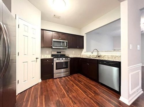 2188 Executive Dr, Duluth GA  30096-8969 exterior