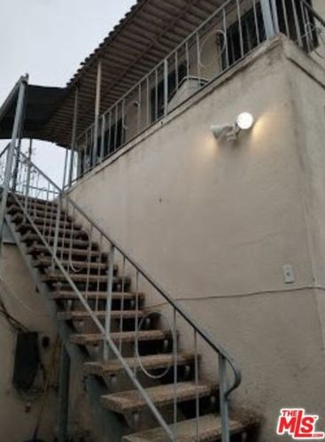 8011 Van Ness Ave, Inglewood, CA 90305-1543