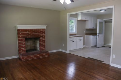 9250 Nelson Dr, Porterdale, GA 30014-3726