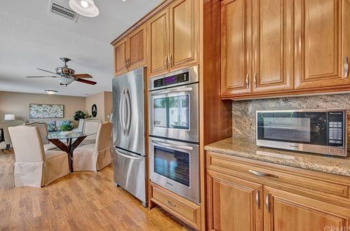 1527 Wakefield Ave, Anaheim CA  92802-3925 exterior