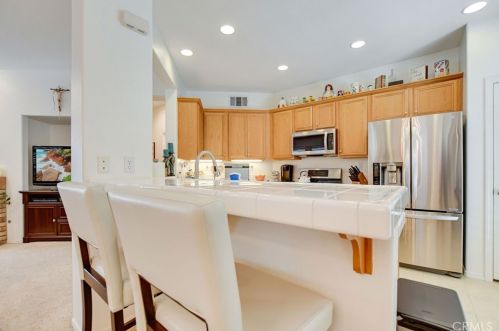 7948 Shadow Trails Ln, Riverside CA  92509-7007 exterior