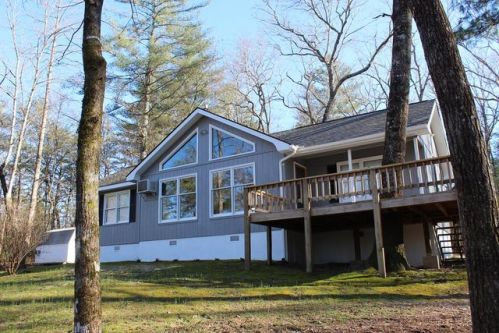 204 Ideal Acres Rd, Otto, NC 28763-9457