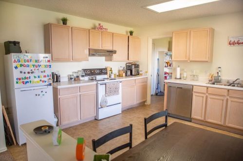 931 Whispering Hollow Dr, Uhland, TX 78640-4618