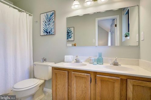 285 Michener Ct, Severna Park MD 21146-2051 exterior