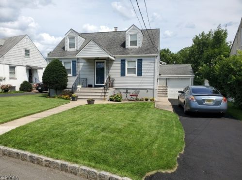5 Ridge Ave, Bloomfield, NJ 07003-3838