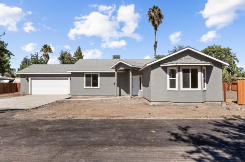 1826 B St, Stockton, CA 95206-2446