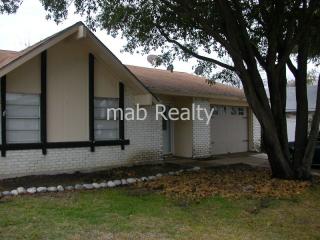 2124 Carlton Rd, Carrollton, TX 75007-3415