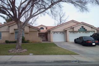 2786 Linde Vista Dr, Rialto, CA 92377-3413