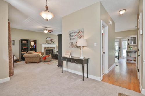 35 Southfield Ct, Newnan, GA 30265-1914