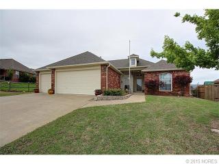 9918 100th Pl, Owasso, OK 74055-6496