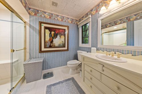 9301 Falling Waters Dr, Willowbrook IL  60527-0718 exterior