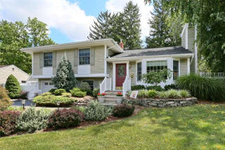 293 Spruce Ave, Emerson, NJ 07630-1048