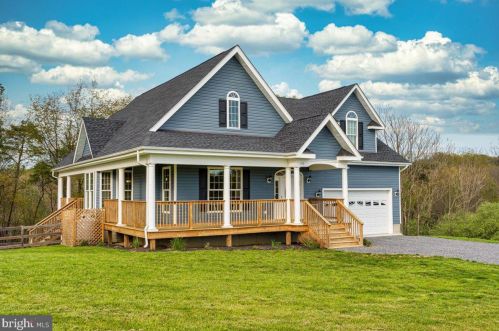 365 Prado Way, Berkeley Springs WV  25411-3264 exterior