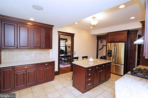 2144 Lawrence Rd, Trenton NJ 08648 exterior