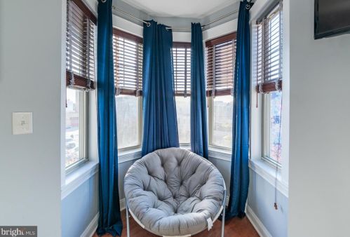 1143 20 St, Philadelphia PA 19146-2946 exterior