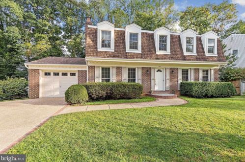 8611 Nanlee Dr, Springfield, VA 22152-2717