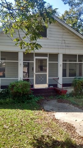 52 Byrnes St, Denmark, SC 29042-1138