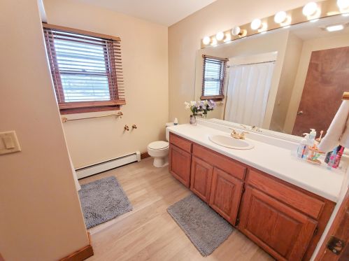 626 Grange Ave, Saint Paul MN  55128-4333 exterior