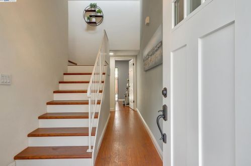 2403 Heatherleaf Ln, Pacheco, CA 94553-4337