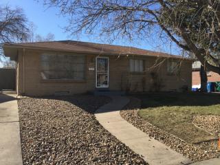549 Elmira St, Denver CO  80010-4208 exterior