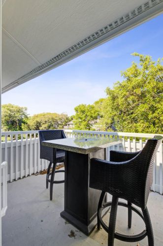 1 Back Ct, Isle Of Palms SC  29451-2827 exterior