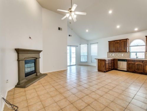 6357 Redeagle Creek Dr, Fort Worth TX  76179-4706 exterior