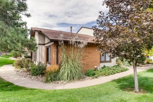 3695 Kittredge St, Denver CO 80013-2603 exterior