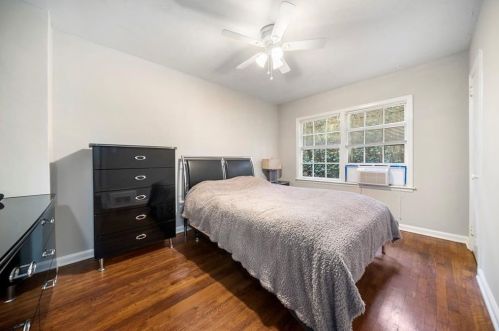 521 Allen Rd, Atlanta GA  30328-4842 exterior
