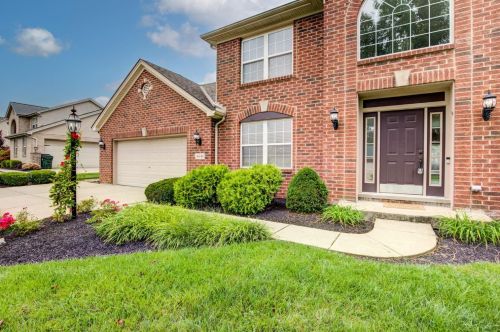 4641 Hampton Pointe Dr, Cincinnati, OH 45248-1538