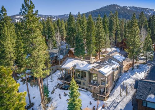 1721 Grouse Rdg, Truckee CA  96161-4033 exterior