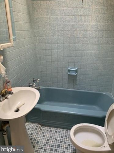 2217 44th St, Camden NJ  08110-2003 exterior