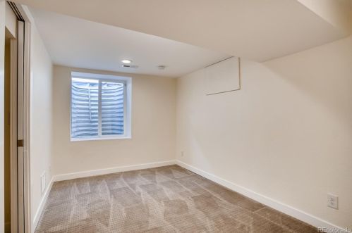 321 Downing St, Denver CO 80218-3919 exterior