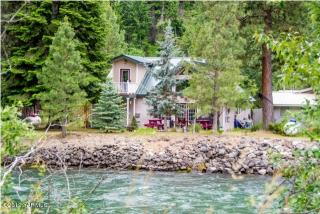 41 Pineshore Dr, Goose Prairie, WA 98937-8930