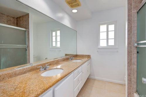 1759 Sandalwood Ave, Anaheim CA  92805-1642 exterior