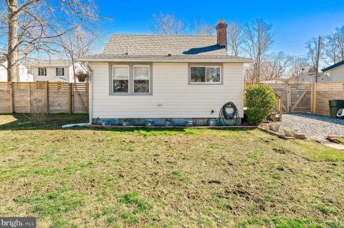 4962 Elm St, Shady Side MD 20764-9655 exterior