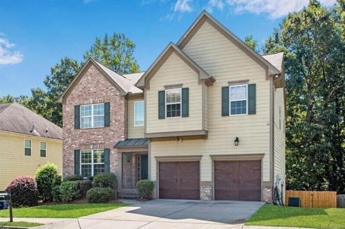 5688 Baffin Rd, Atlanta, GA 30349-7053
