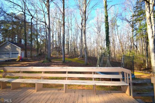 135 Bennington Dr, Stockbridge GA  30281-4097 exterior